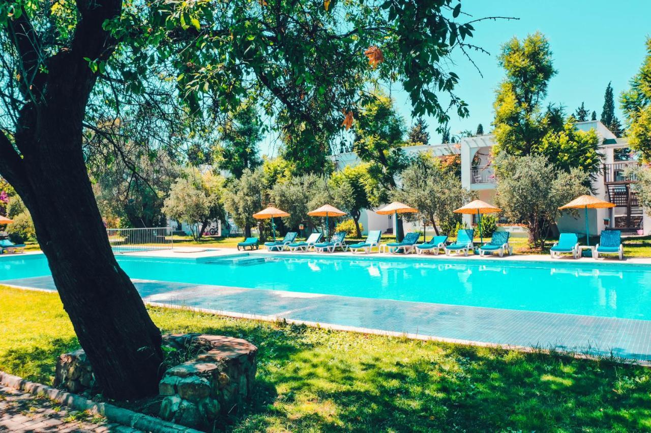 Muskebi Apart Otel Ortakent Esterno foto
