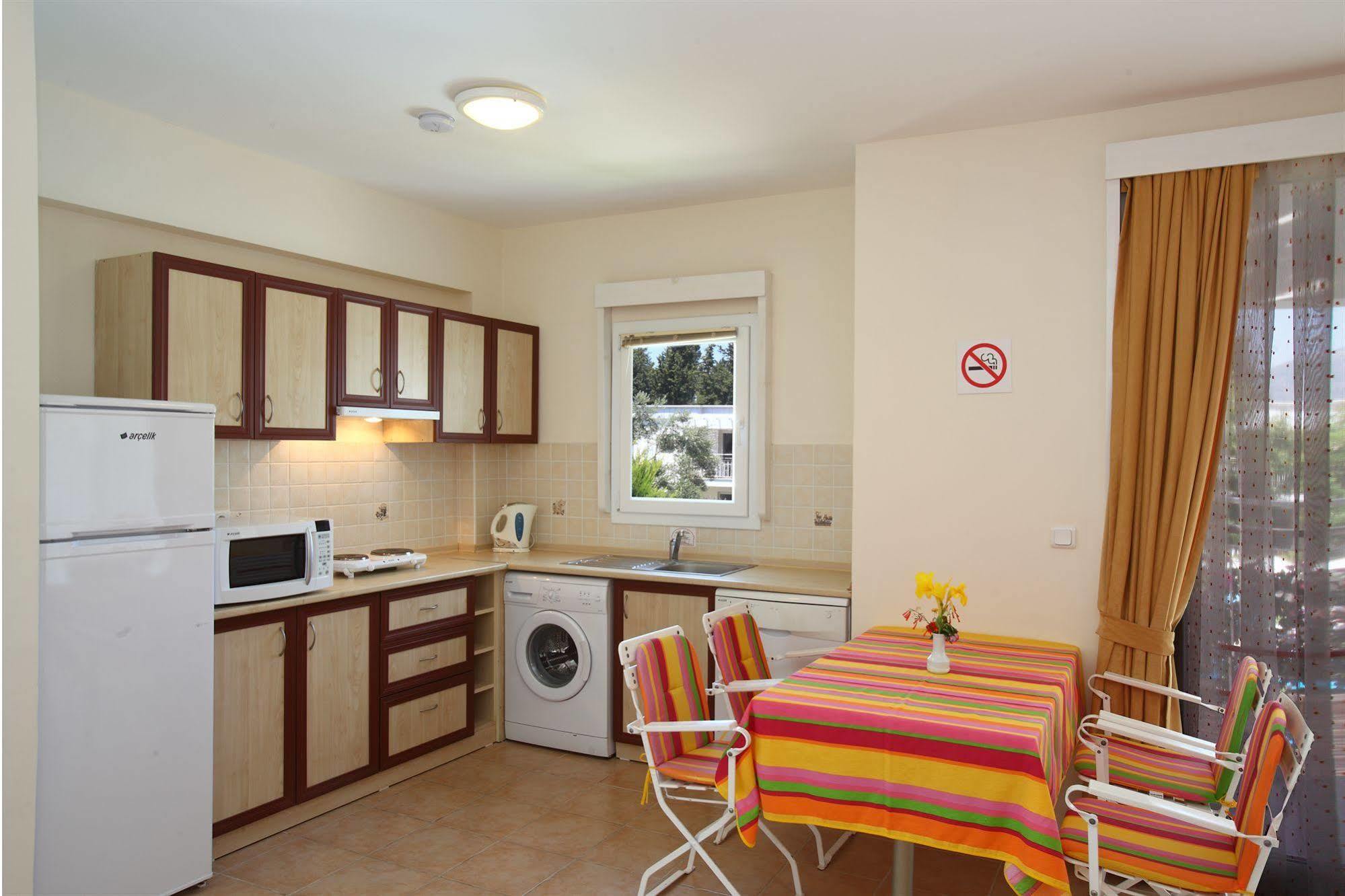 Muskebi Apart Otel Ortakent Esterno foto