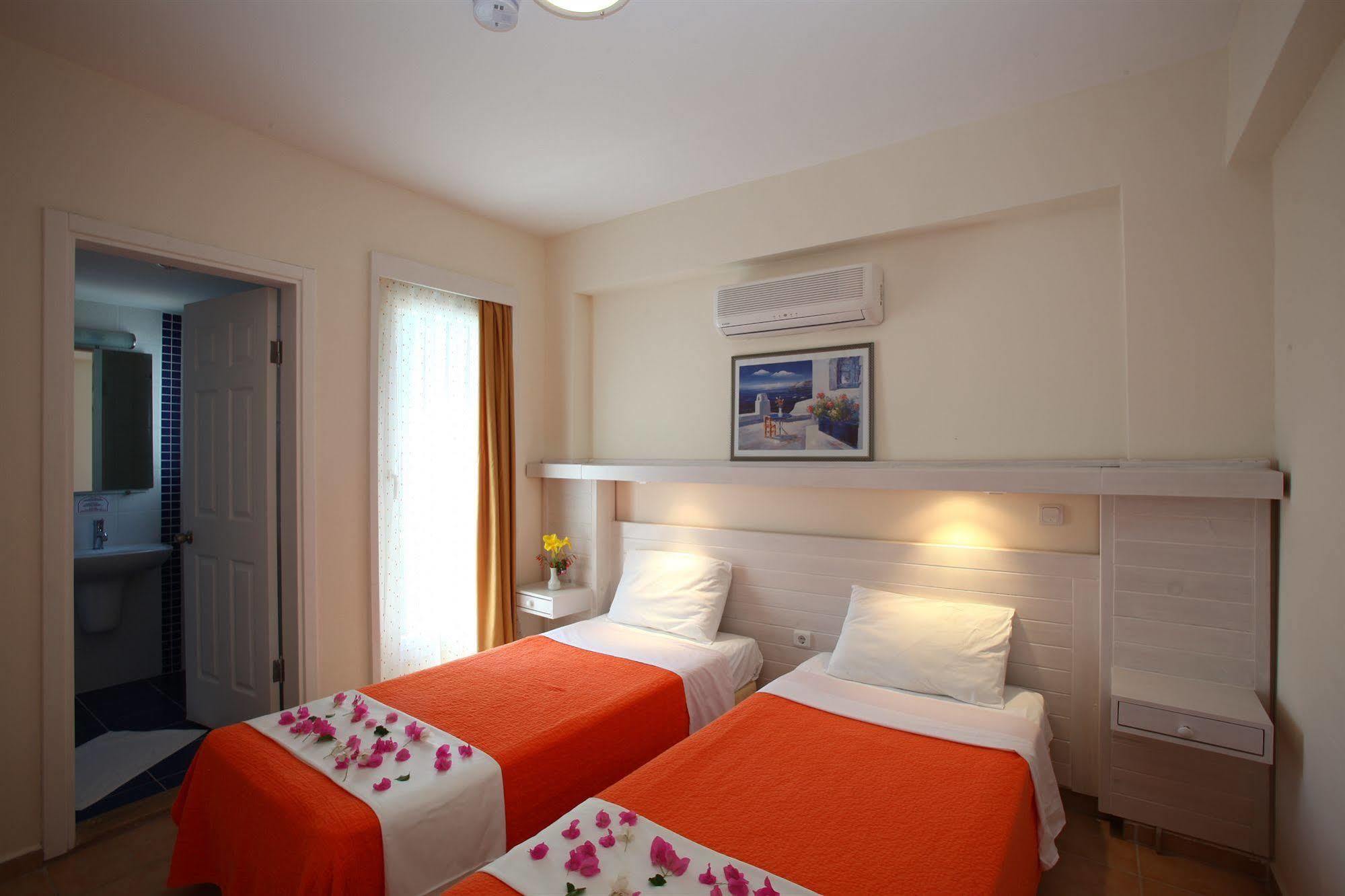 Muskebi Apart Otel Ortakent Esterno foto