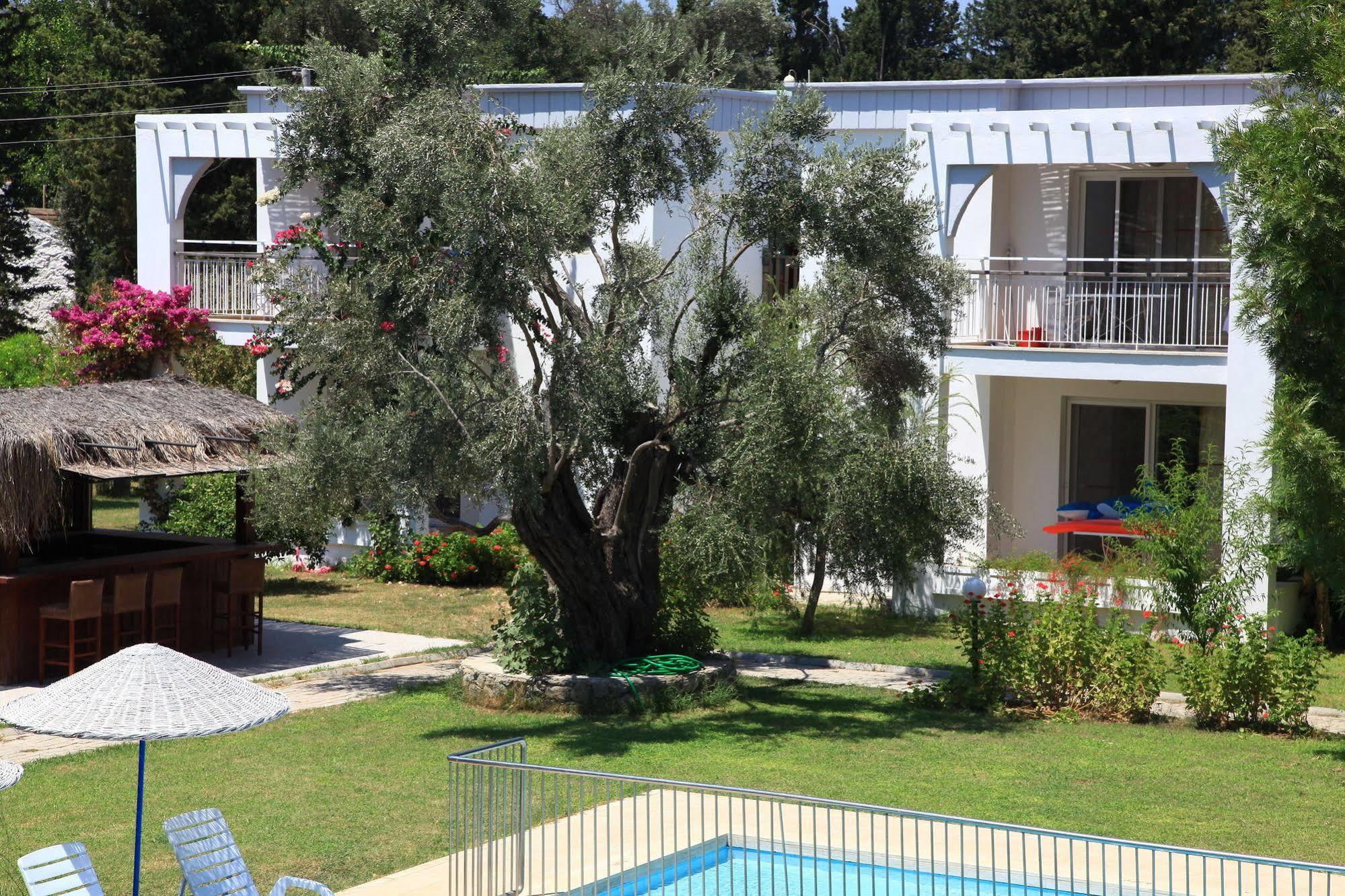 Muskebi Apart Otel Ortakent Esterno foto